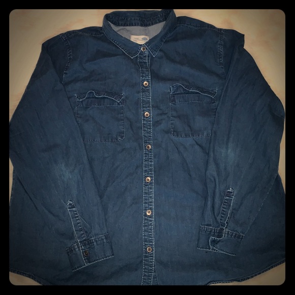 Old Navy Classic Denim Button Up - Picture 2 of 9
